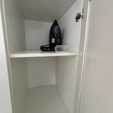 Modernes Mit Parkplatz Appartamento