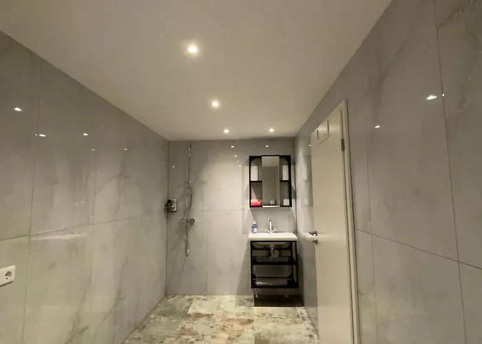 Modernes Mit Parkplatz Elsdorf